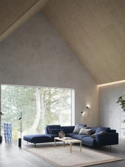 Muuto Bodenlampe »Post«