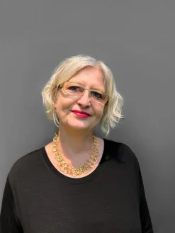 Antje Liebscher Collier »Double«, Silber vergoldet