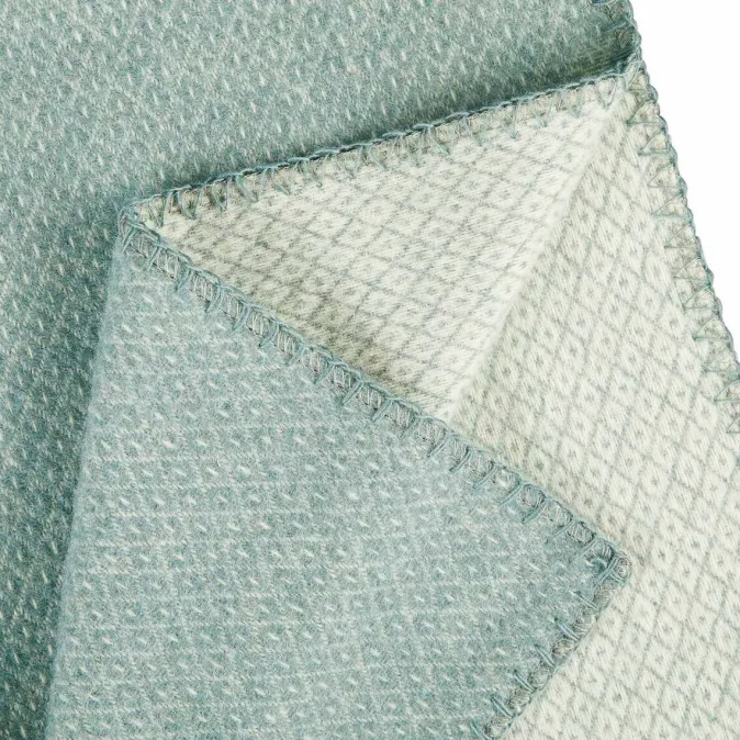 Klippan Yllefabrik Decke »Peak«