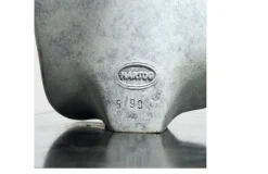 Ars mundi Evert den Hartog: ​ Skulptur »Sneeuwuil - Schneeeule«, Bronze grau