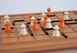 Kinder Gerhards Spiel und Design Fendo