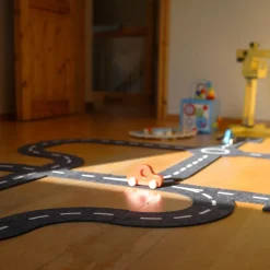 Kinder GOKI Filz-Spielstraße mit 2 Fahrzeugen