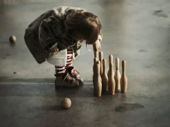 Kinder Wooden Story  Holzkegel Set