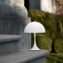 Louis Poulsen Leuchte »Panthella 250 Portable« Acryl Opal Weiß