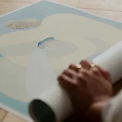 The Poster Club Lind, Sofia: »Hold You - Blue« mit Rahmen