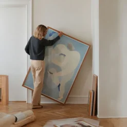 The Poster Club Lind, Sofia: »Hold You - Blue« mit Rahmen