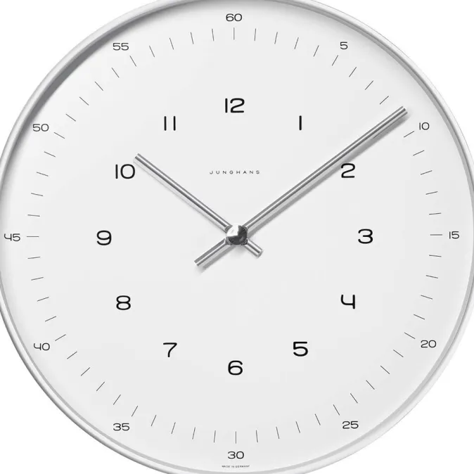 Junghans »Max Bill« Funk-Wanduhr mit Zahlen-Zifferblatt von