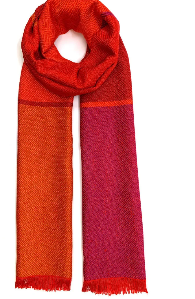 Ulrike Isensee DS Seidenschal in Rot, Orange und Pink