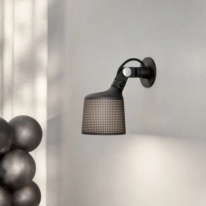 VIPP Wandspot Mattschwarz