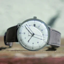 Junghans ZEIT-Kollektion »Max Bill Mega Solar«